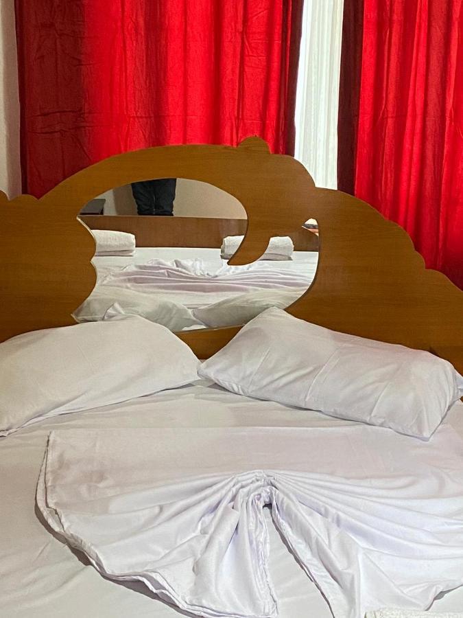 Hotel Piccolino Shkodër エクステリア 写真