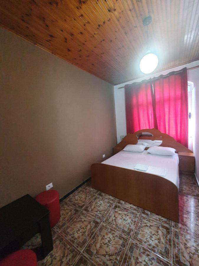 Hotel Piccolino Shkodër エクステリア 写真