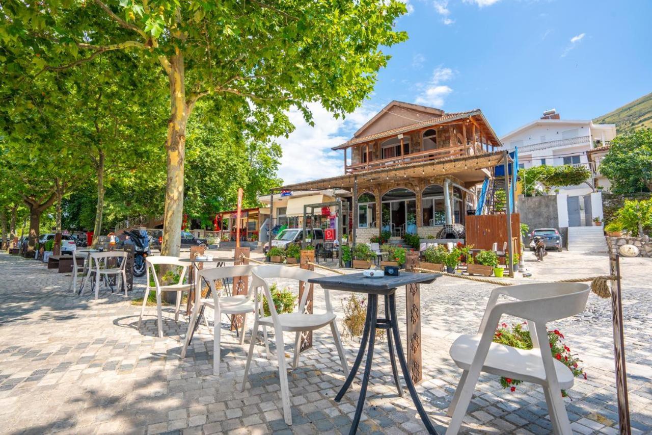 Hotel Piccolino Shkodër エクステリア 写真