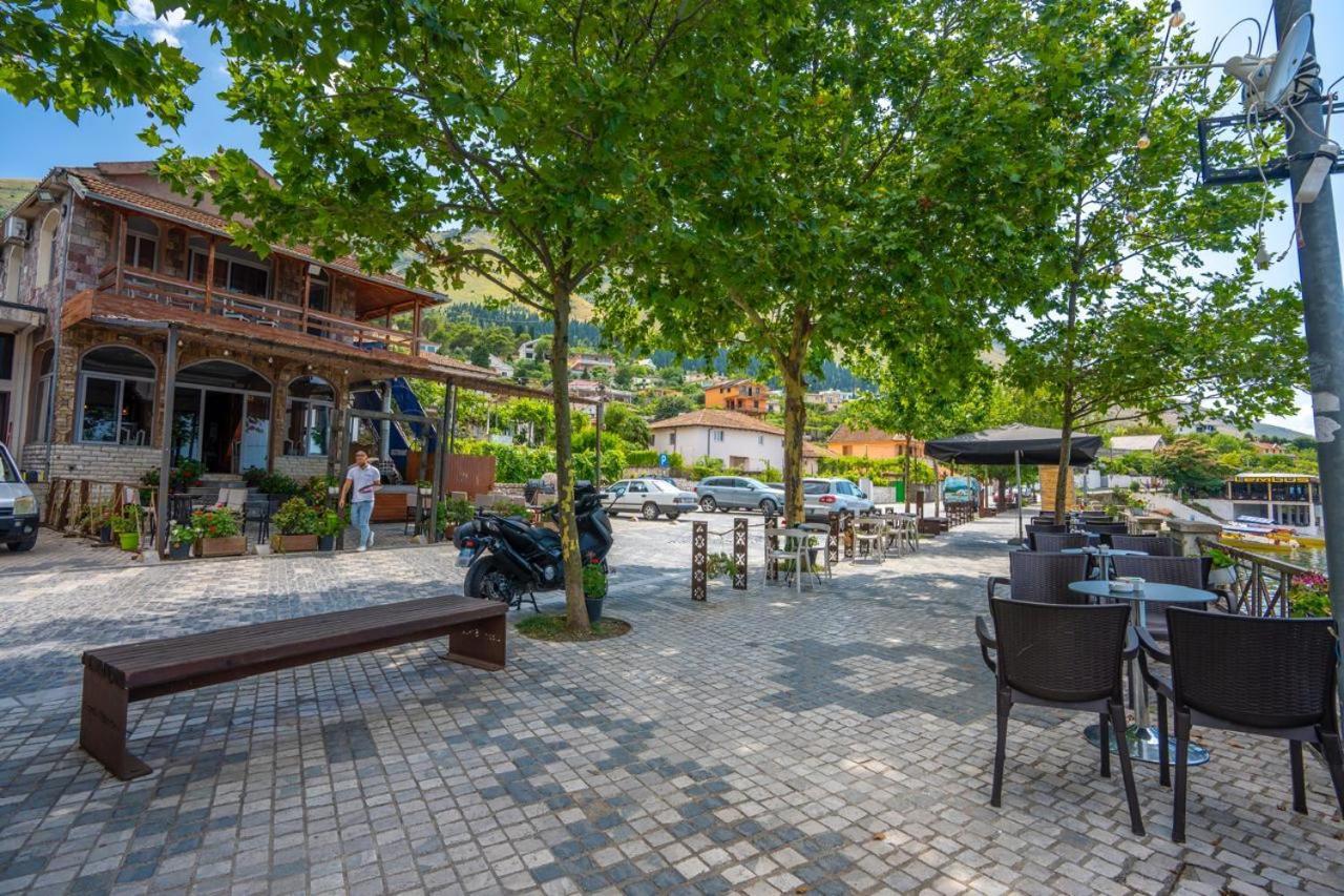Hotel Piccolino Shkodër エクステリア 写真